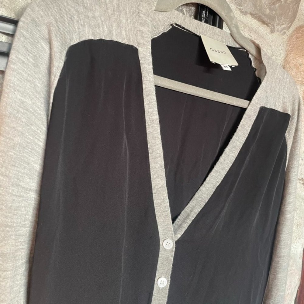 LIKE NEW - Mason - Cashmere Two-Tone Sweater - Size M